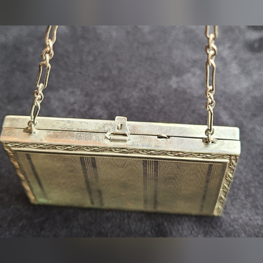 Edwardian Guilloche purse makeup compact - Picture 6 of 12